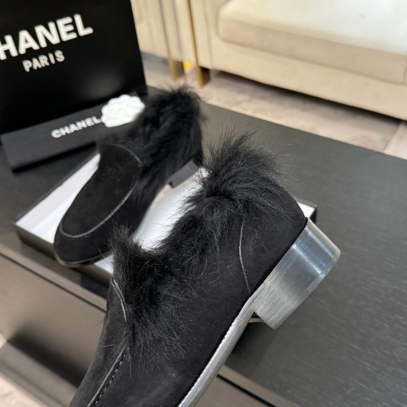 Ch**el loafers